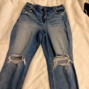 American eagle mom jeans